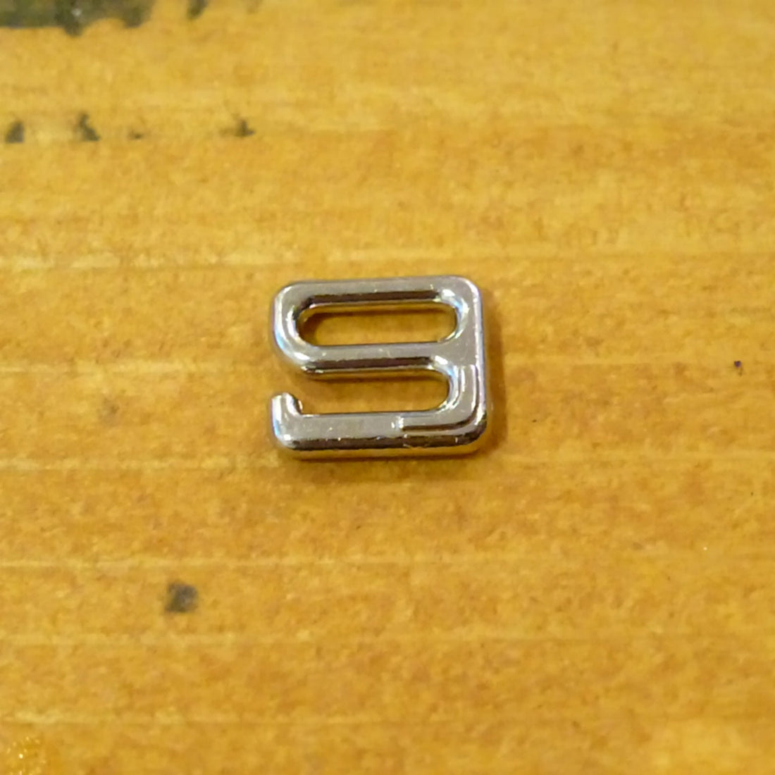Metal Hooks for Sewing Lingerie & Fashion Design - Nickel Plating - 2 Sizes Available (16xx) - 8mm - 5/16’’ / 10 - Bra