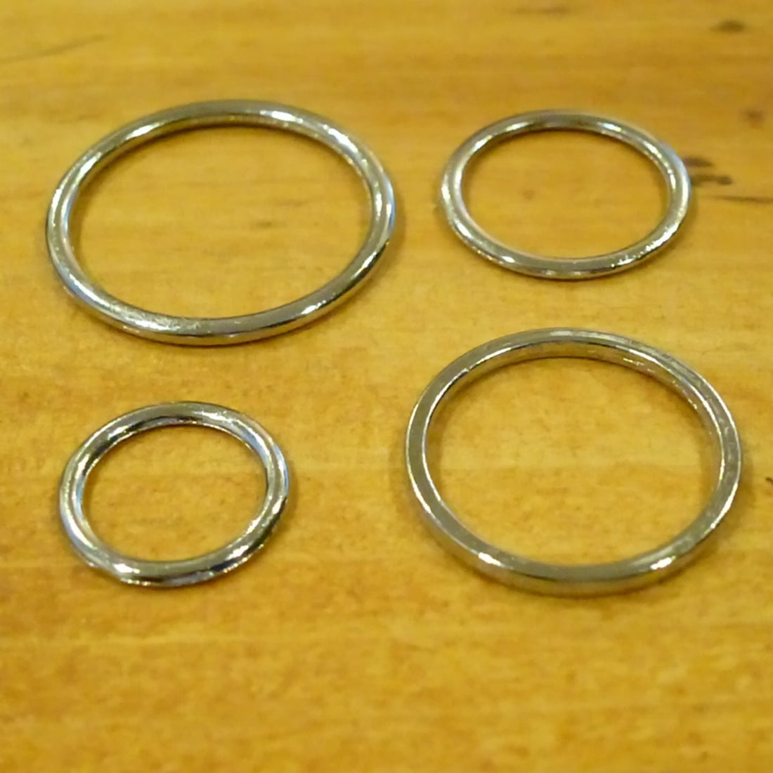 Nickel Plated Plated Alloy Rings – (Allergen Alert) – 4 Sizes Available – Perfect for Bra Making Bathing Suits &