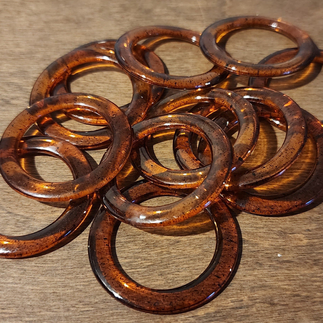 Burnt orange speckled Plastic Rings - 1.5" - Allied Trimmings Inc