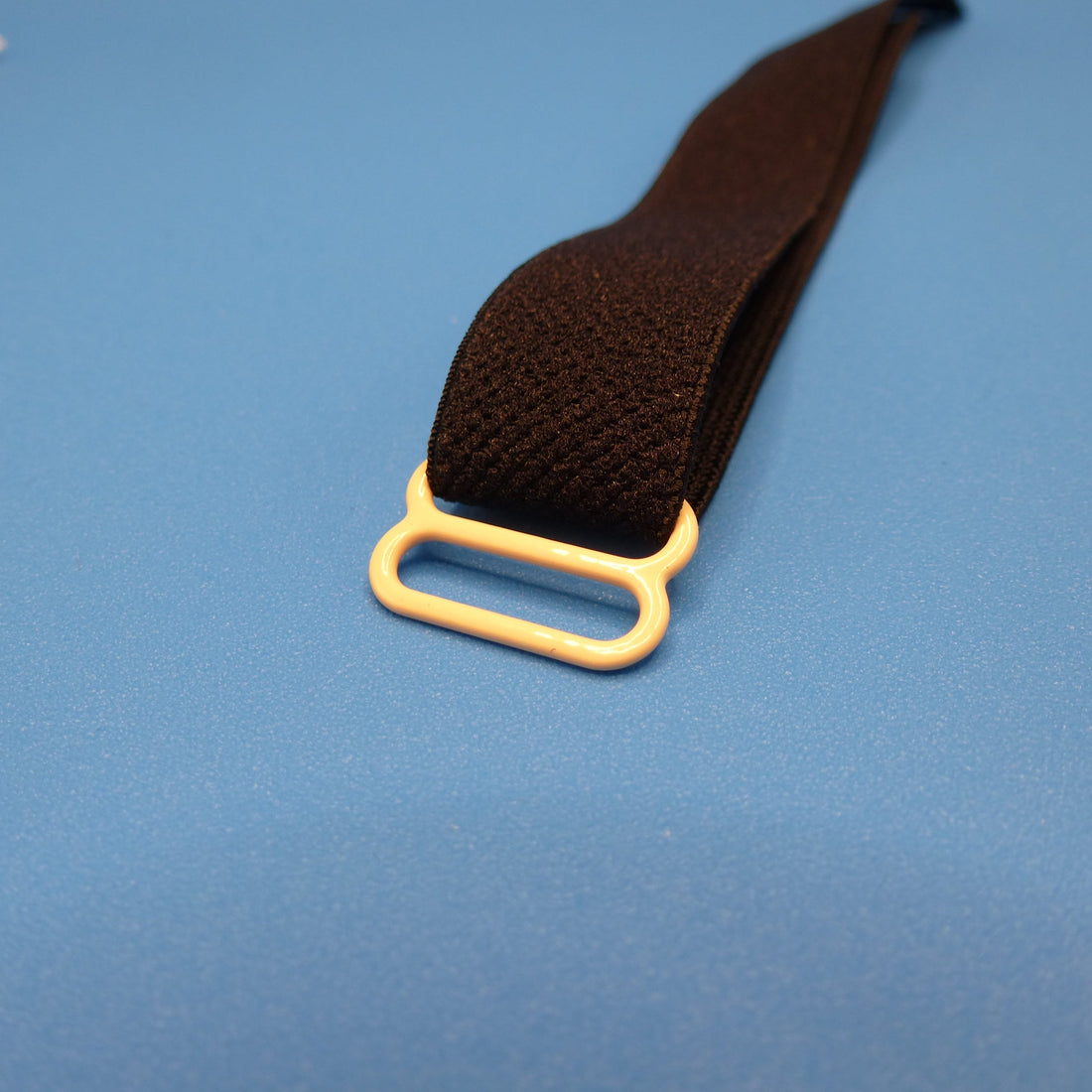 Beige Nylon Coated Steel Sliders – 12mm (1/2’’) Lead &amp; Nickel Free – Pantone 14-1212 - Oeko Tex 100 Certified – Made