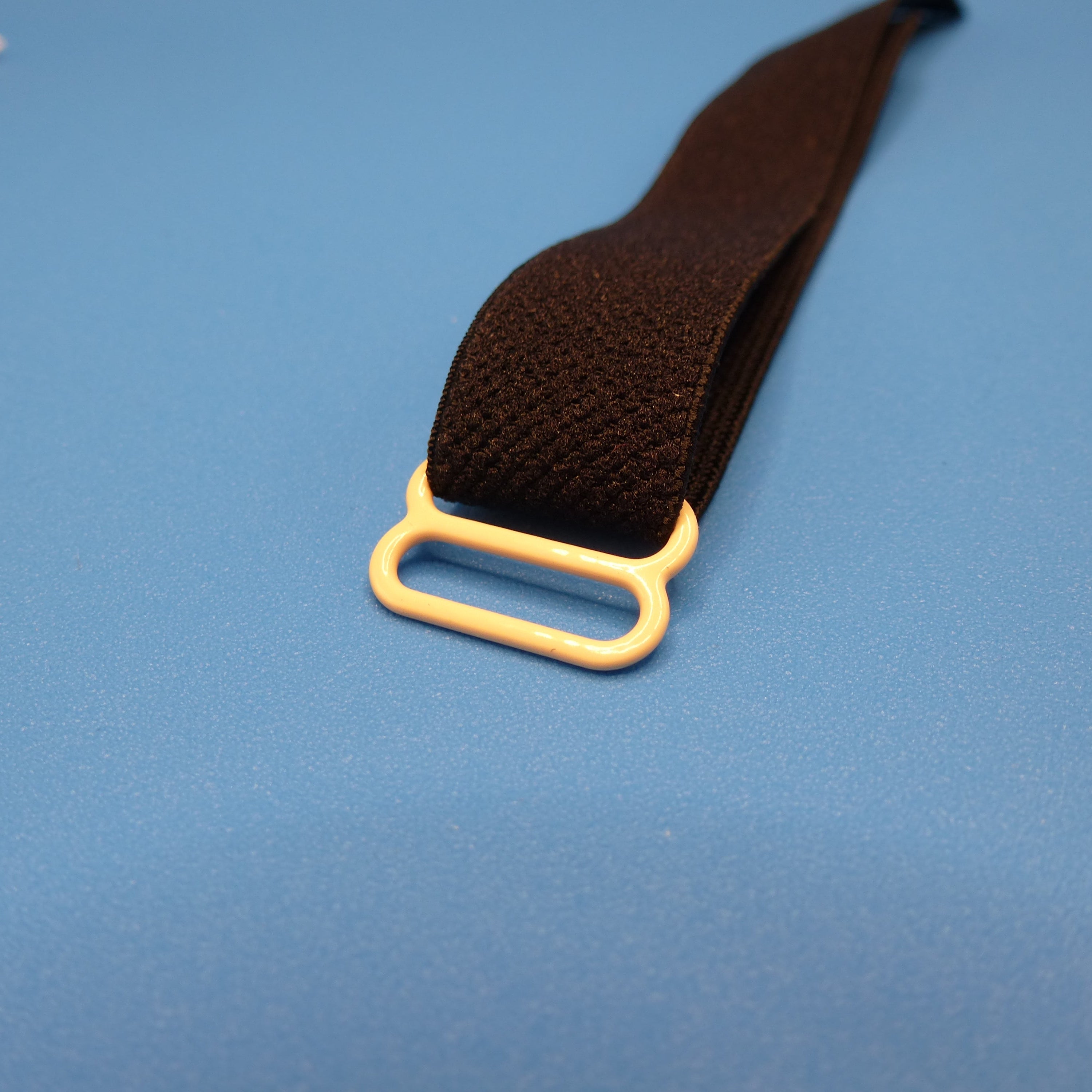 Beige Nylon Coated Steel Sliders – 12mm (1/2’’) Lead &amp; Nickel Free – Pantone 14-1212 - Oeko Tex 100 Certified – Made